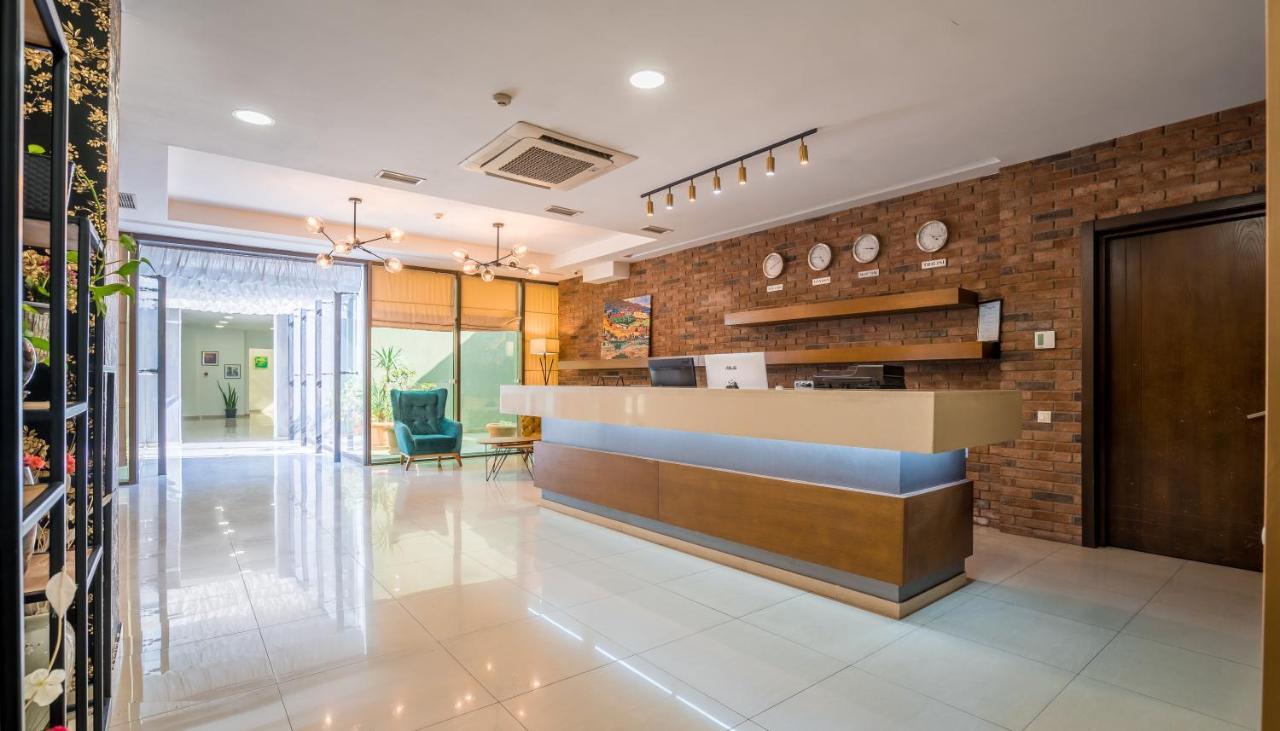Capitol By Umbrella Hotel Tbilisi Ngoại thất bức ảnh