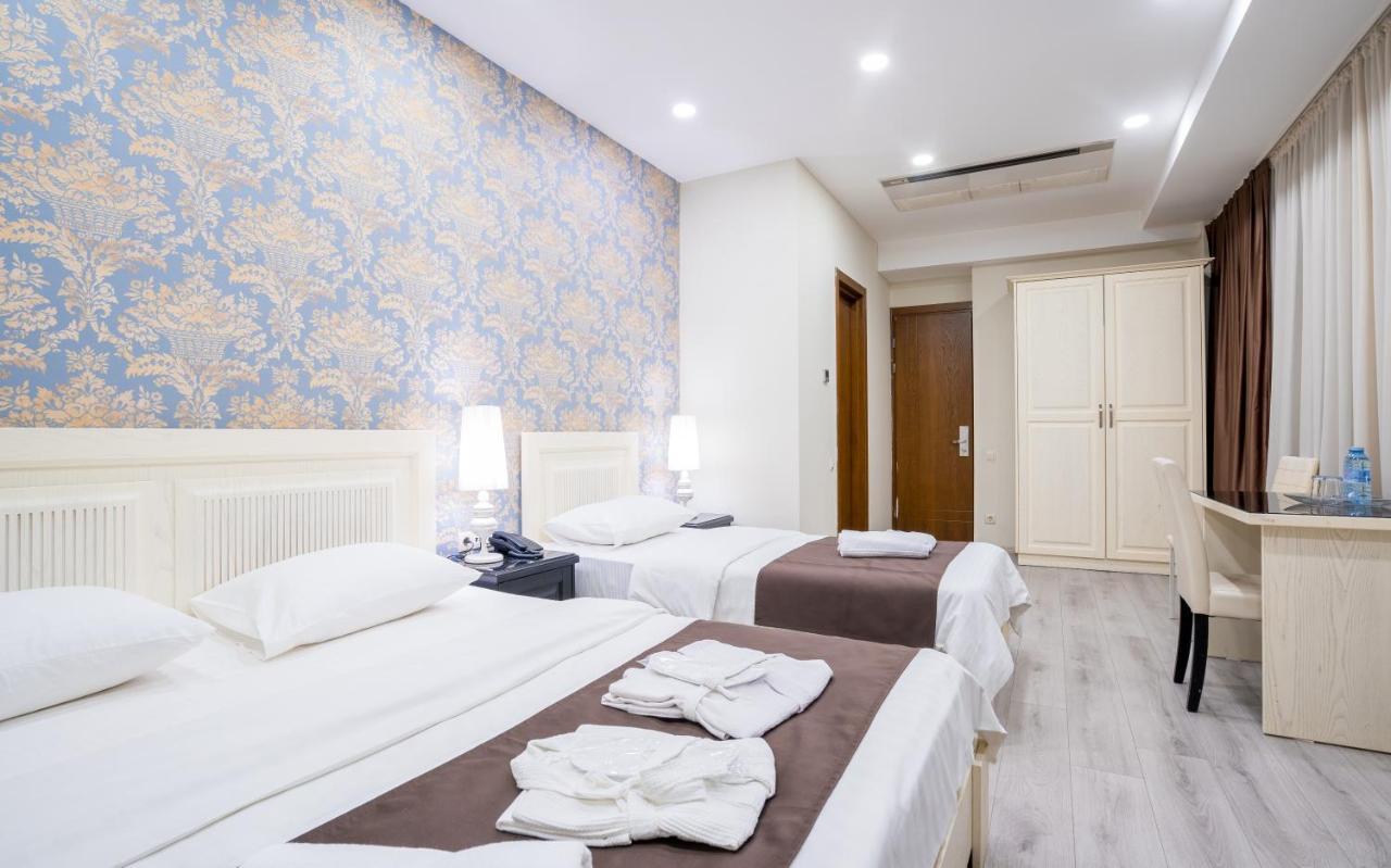 Capitol By Umbrella Hotel Tbilisi Ngoại thất bức ảnh